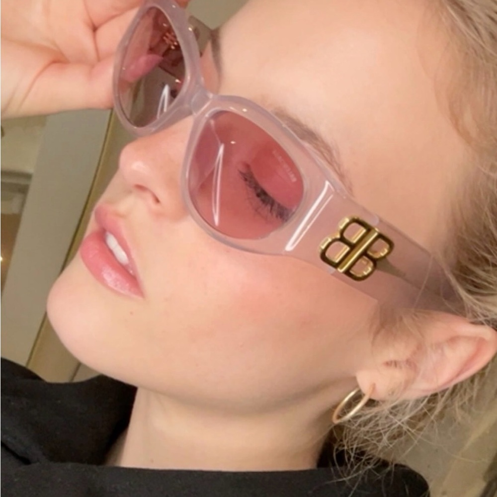 Balenciaga Women's Transparent Sunglasses with Pink Lenses - Picture 2 of 8